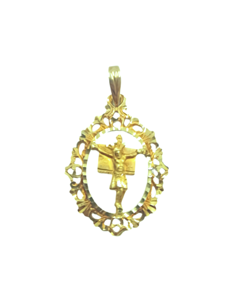 Pendant with carved fence...