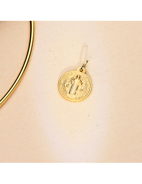 medalla escapulario de san benito oro estepona 2